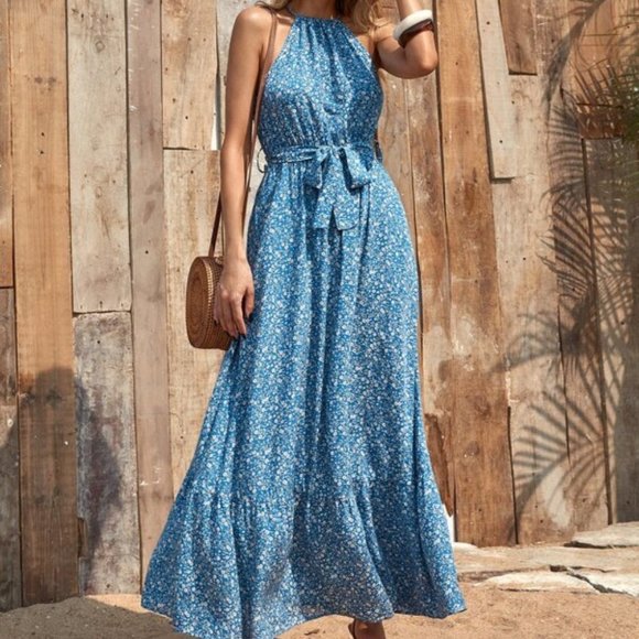 Ditsy Floral Belted Halter Dress - Picture 4 of 7